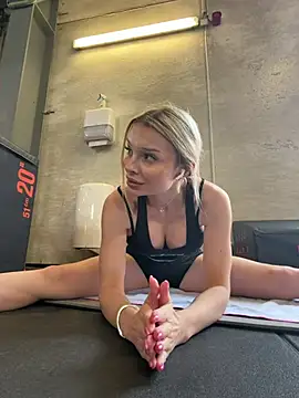 Chat +18 de HannaXLove ao vivo
