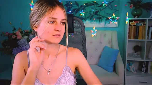 XXX chat uživo modela DeboraLarson