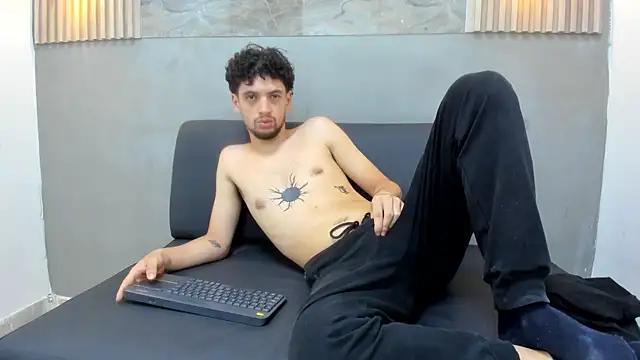 LUCA_GREEND Live XXX-chat