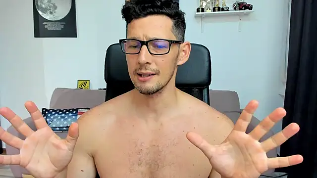 BrutusK08's Live XXX Chat