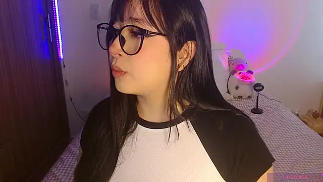 Chat +18 de Oliviargf ao vivo
