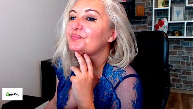 Czat XXX na żywo – angel_devil_milf