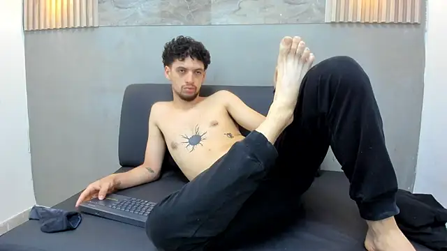 Онлайн чат XXX LUCA_GREEND