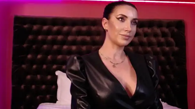 دردشة StephanyMillan الجنسية المباشرة