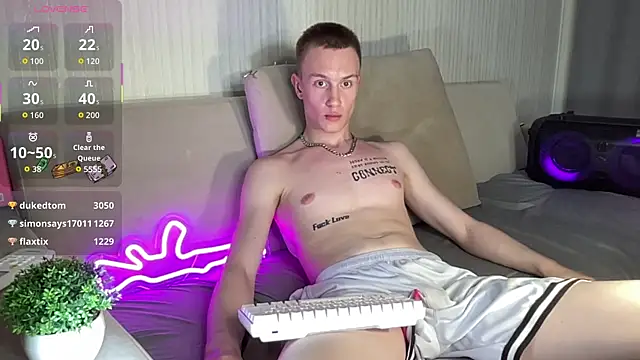 Travis_Gracile Live XXX-Chat