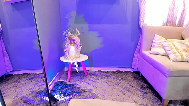 LenaRuiz_'s Live XXX Chat