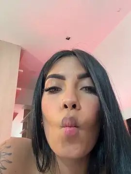 دردشة AlissonRossi الجنسية المباشرة
