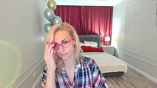 Chat +18 de MuseOfStage ao vivo