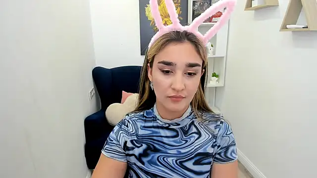 GoldenHeart_1's Live XXX Chat