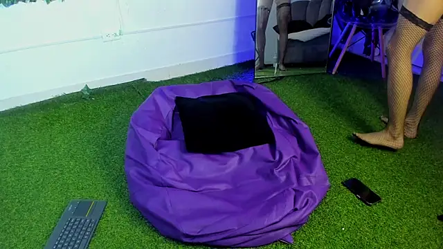 XXX chat uživo modela ThomasTorress