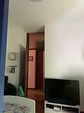 Chat +18 de Elian-Luca ao vivo