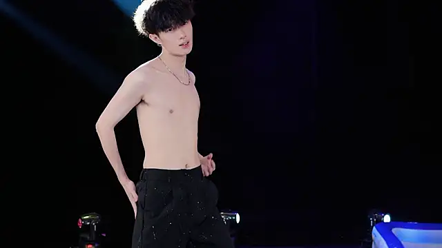 EXO-ONE Live XXX-Chat