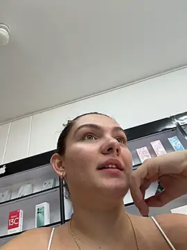 Eva_stark10のライブXXXチャット
