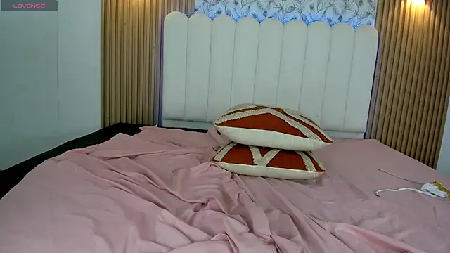 AnitaNoor_: онлайн-секс-чат