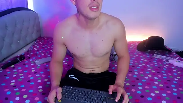 johnycooper08 – Live XXX-chat