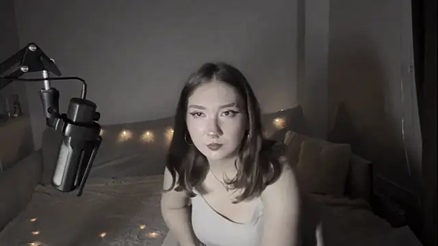 XXX chat uživo modela LolaPanzica