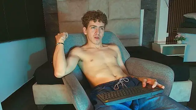 Czat XXX na żywo – Tyler_Mcrey