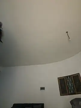 Chat XXX en directo de BonnyMolhada