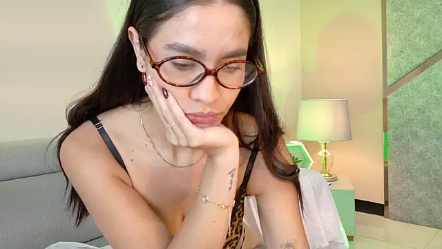 JuliaaVega Live XXX-Chat