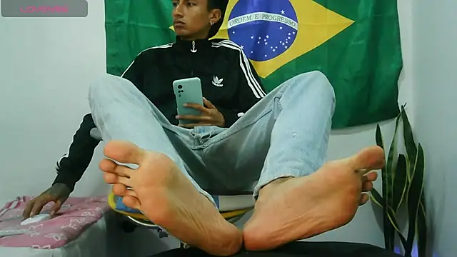 دردشة KinkyCody الجنسية المباشرة