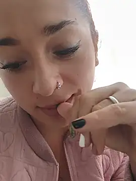 Chat +18 de Mariana-94 ao vivo