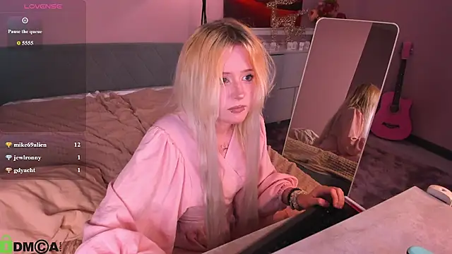 Chat +18 de kikipeach ao vivo