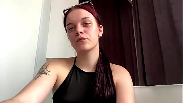 AudriaCriner's Live XXX Chat