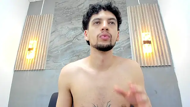LUCA_GREEND live XXX chat