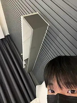 lilboy06@xh – webcam-show
