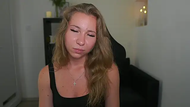 VivienVance's Live XXX Chat