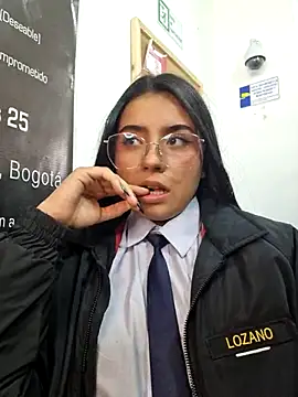 Angela__05 Chat XXX in diretta
