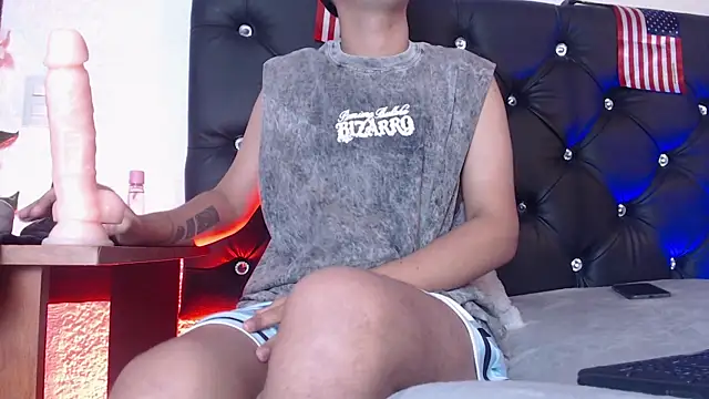Maximo_Lux élő XXX-chatje