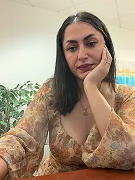 YourQueen18 现场XXX聊天