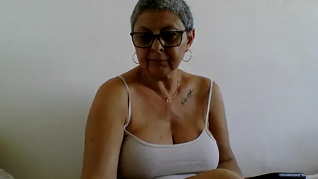 roseblak42 Chat XXX live