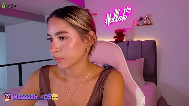 Nallah__'s Live XXX Chat