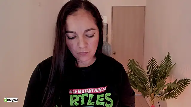 urcute_kitten Chat XXX in diretta