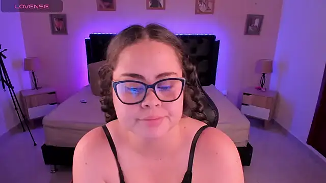 LolaVillalobos' Live XXX Chat