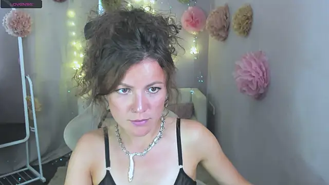Mari_Muse Chat XXX live