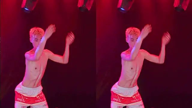 AOA-TYR live XXX chat