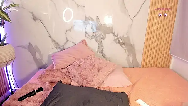 Fyre_divine's Live XXX Chat