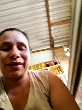 Czat XXX na żywo – MIA-LARIOS