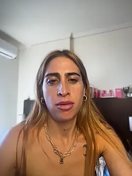NicoleWilder 即時 XXX 聊天