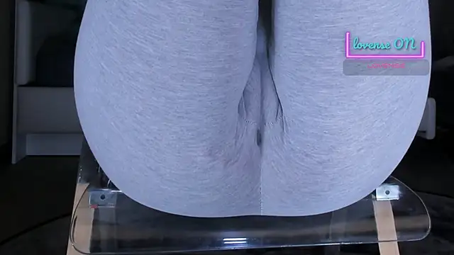 Chatroom XXX en direct de Cameltoe_squirt_inPants