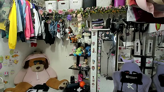Chatroom XXX en direct de allsson_queen