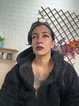 Czat XXX na żywo – SALOME_KORLAND