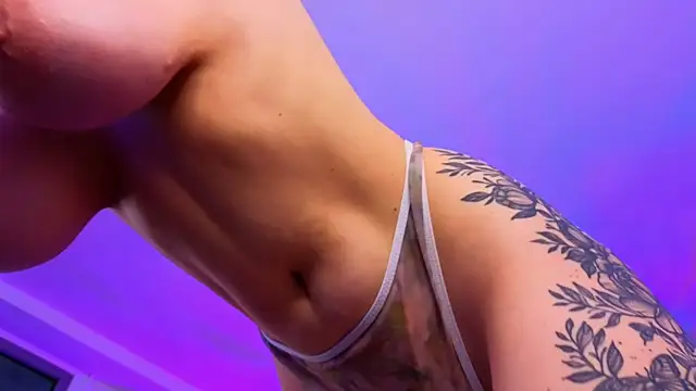 HotBustyBabeX Chat XXX live