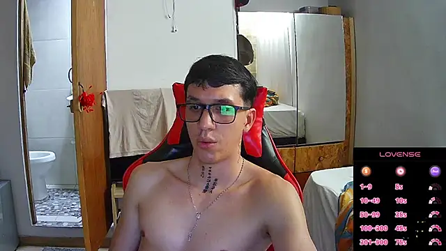 angelicious_ élő XXX-chatje