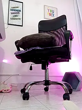 XXX chat uživo modela kim7_
