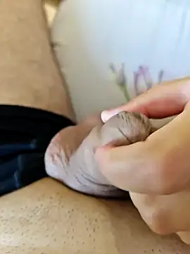MadaamJizz_DickLewd Adlı Modelin Canlı XXX Sohbeti