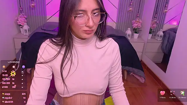 Онлайн чат XXX alesiamoore